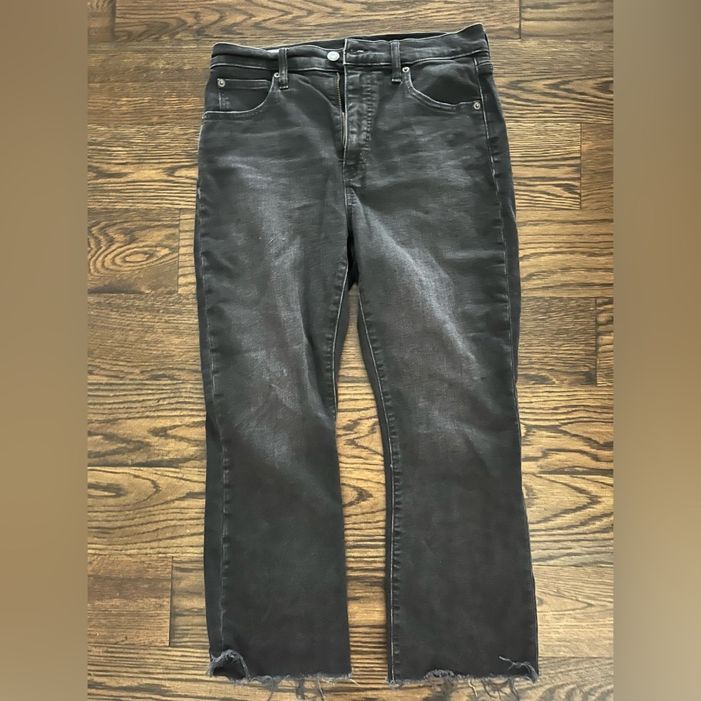 GAP Black Ankle Cropped Jeans